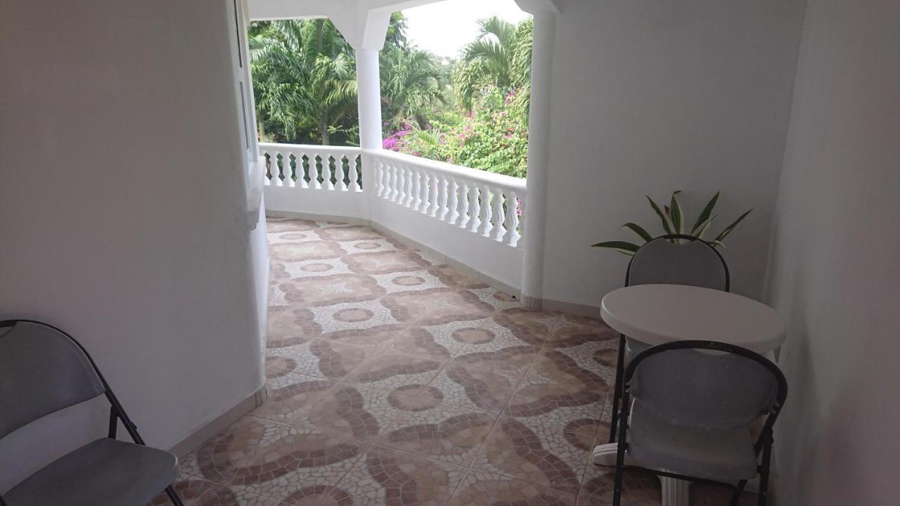Classique International In Dominica Marigot Екстериор снимка