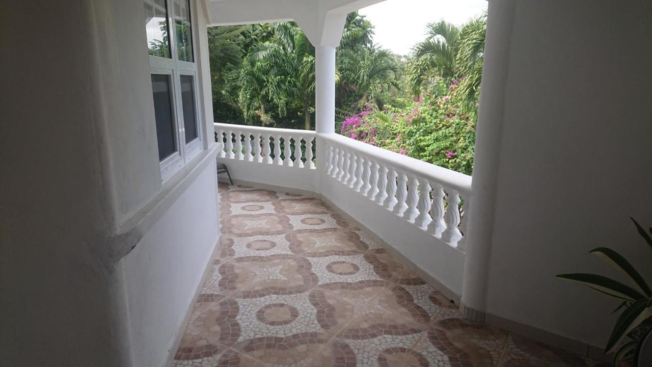 Classique International In Dominica Marigot Екстериор снимка