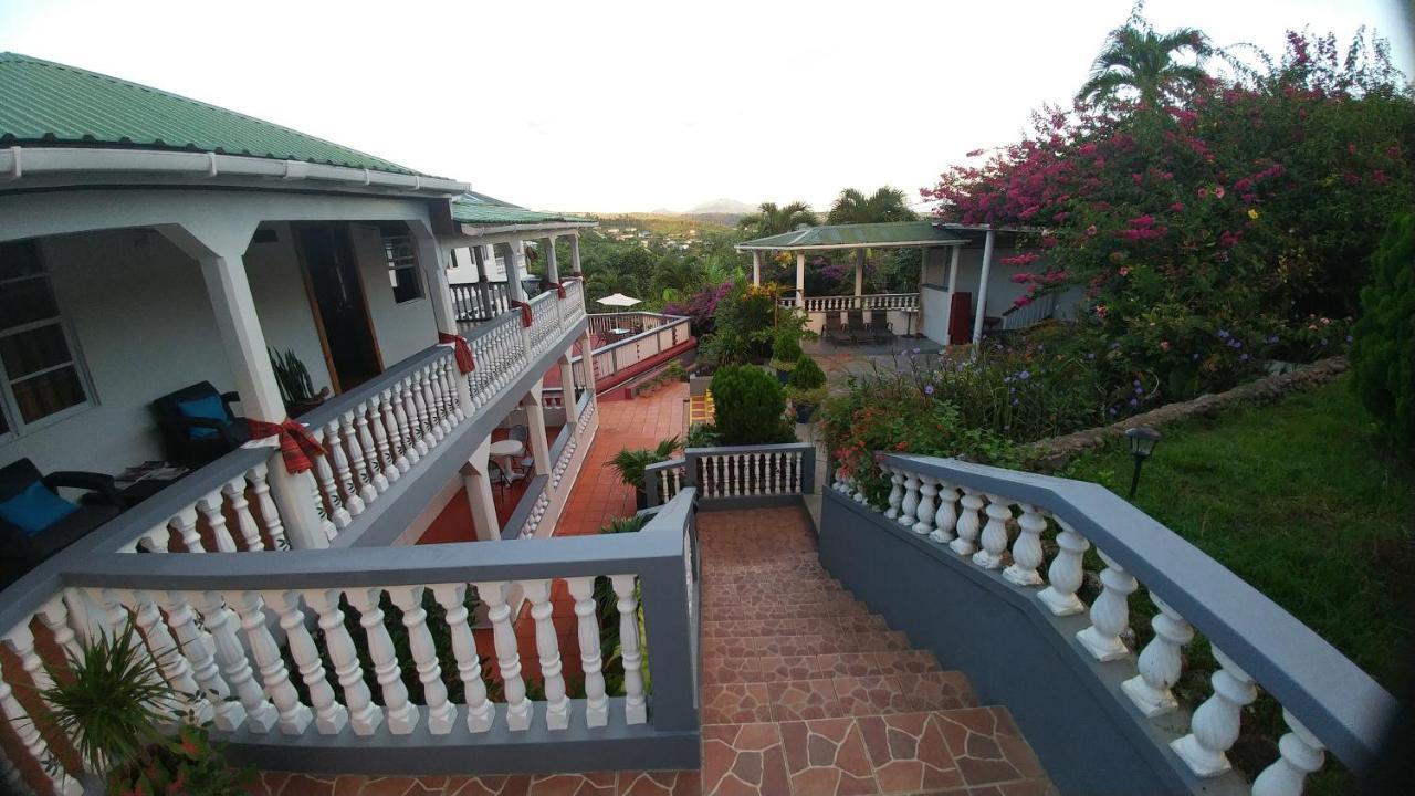 Classique International In Dominica Marigot Екстериор снимка