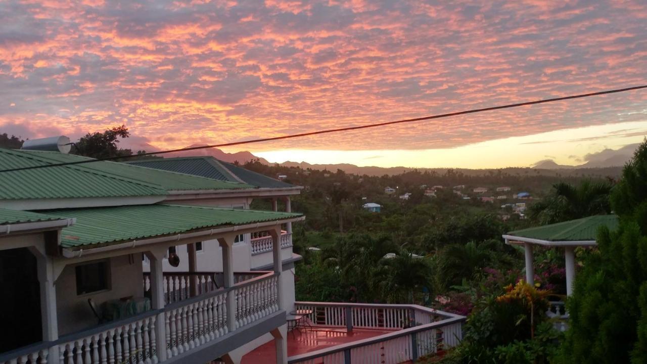 Classique International In Dominica Marigot Екстериор снимка