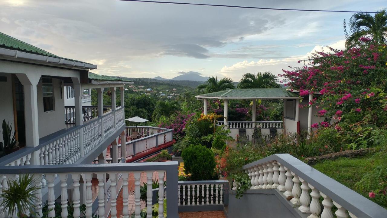 Classique International In Dominica Marigot Екстериор снимка